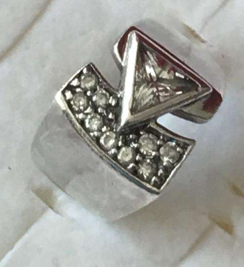 Posh Solid Genuine  925 Sterling Silver Ring (Size 9)